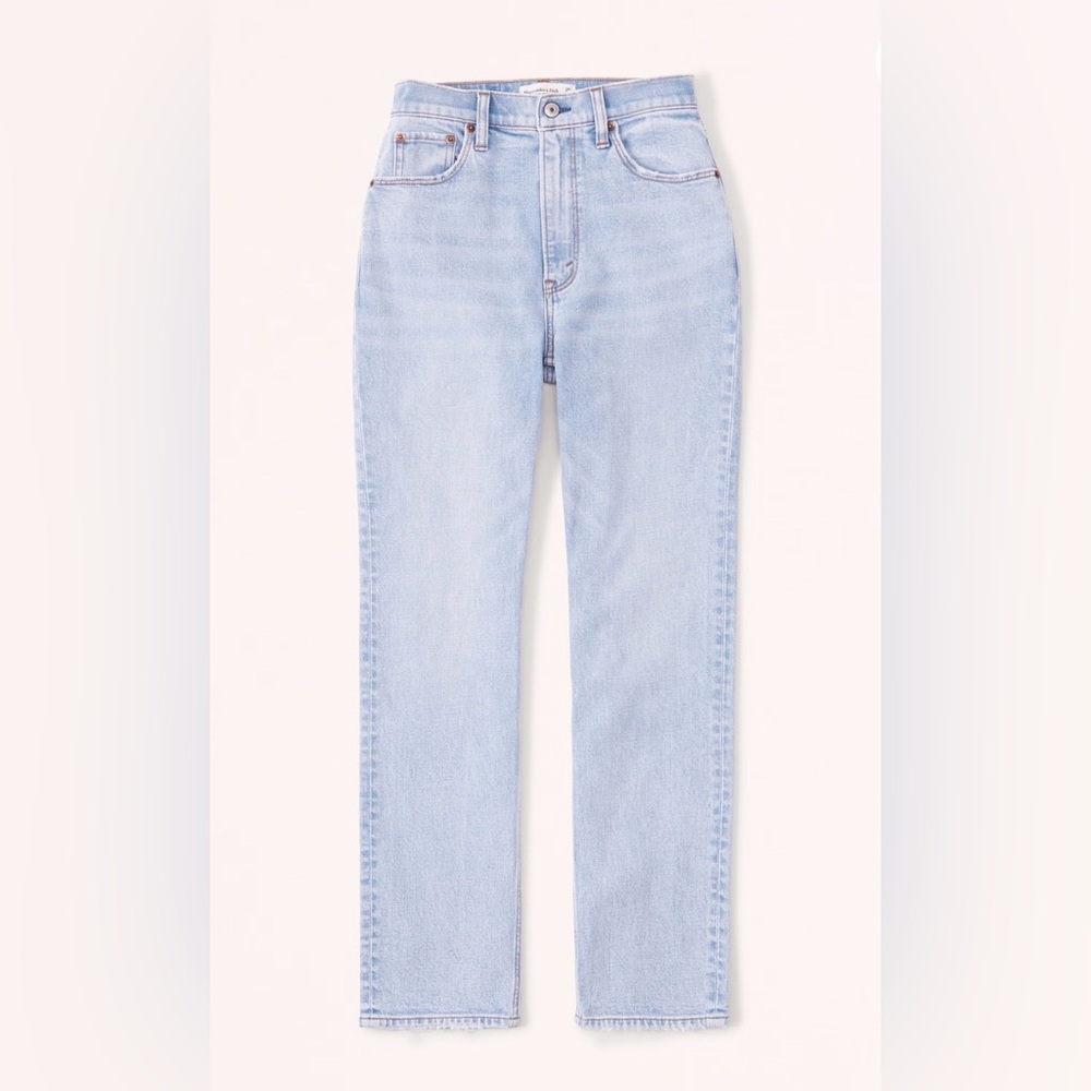Abercrombie & Fitch Curve Love Ultra High Rise Ankle Straight jeans, light wash
